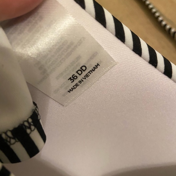 NWOT Striped Bikini Top - Picture 7 of 7